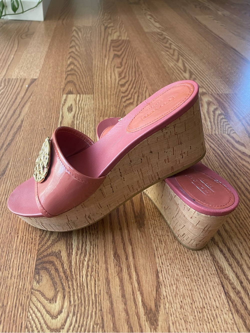 Vintage Y2K COACH "Judith" Coral Pink/Salmon Slide Wedge Sandals